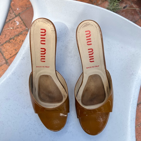 Vintage Miu Miu Wooden Heels, size 40. - Picture 6 of 13